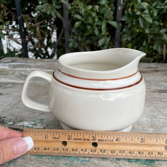 Elegance Bavarian Brown & Cream stoneware gravy boat dinner table - Picture 3 of 6